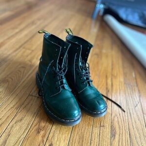 Dr Martens 1460 Smooth Green Leather Lace Up Boots Size 6 US $100